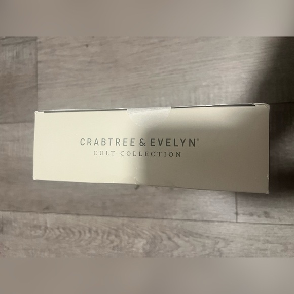 Crabtree & Evelyn Pomegranate & Argan Oil Shower Gel & Hand Cream Pack NEW - Picture 2 of 3